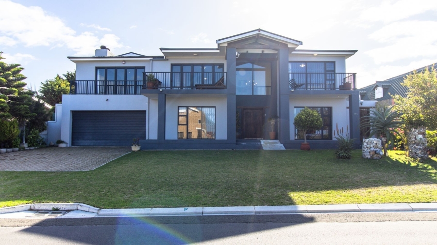 6 Bedroom Property for Sale in Franskraal Western Cape